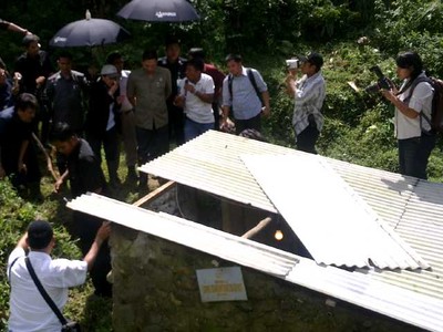 Menteri ESDM Naik-Turun Gunung