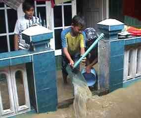 Diguyur Hujan 2 Hari, Palang Direndam Banjir Bandang