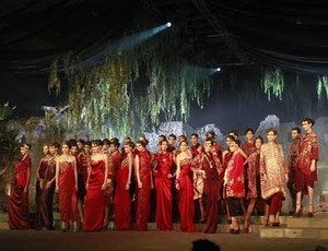 Koleksi Terbaru Biyan Didominasi Swarovski