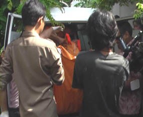 Wasir Menahun, Suwarni Gantung Diri