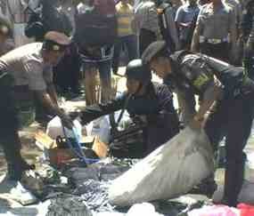 Polisi Sita Ribuan Kilo Bubuk Petasan