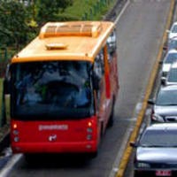 Satgas Sterilisasi Busway Tertibkan Parkir Liar di Badan Jalan
