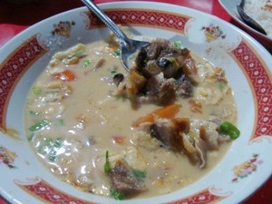 Gurih Wangi Sop Kambing Tanah Abang