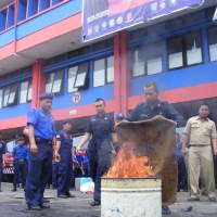 Hari Anak, Puluhan Siswa TK Diajari Padamkan Api