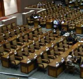 Anggota DPR Suka Bolos Dianggap Makan Uang Haram