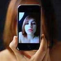 iPhone 4 Permudah Kelahiran iPorn