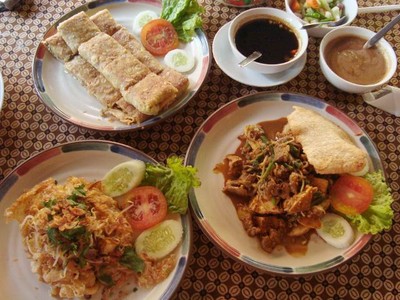 Makan Siang Komplet a la Mirasari