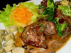 Steak Mak Nyuss di Cinta Grill