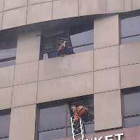 Asap Tebal Kembali Membumbung Tinggi