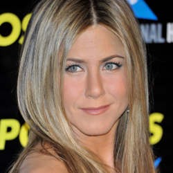 Jennifer Aniston: Perempuan Tak Butuh Pria Untuk Punya Anak
