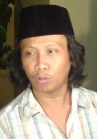 Kangen Syuting, Mandra Tak Keberatan Jadi Pengamen 