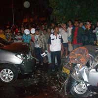 Pengemudi Teler, Innova Seruduk Jupiter Z dan Taxi Silver
