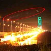 Piring Terbang di Atas Jembatan Suramadu Ramaikan Jagat Maya