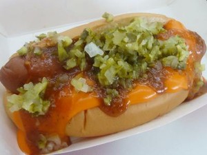 Slurpee Plus Big Bite Hot Dog Nyam.. Nyam!