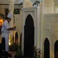 Sambut Ramadan Dengan Replika Masjid Cokelat