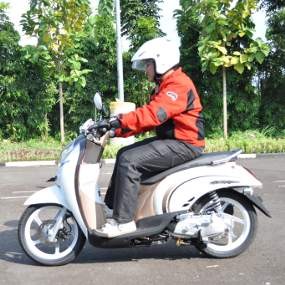Safety Riding Honda Diganjar Rekor MURI