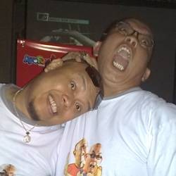 Buka Distro, Edwin-Djody Banting Harga