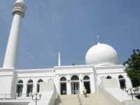 Menunggu Sahur dengan Itikaf