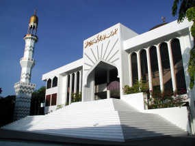 Maldives, Tak Sekadar Wisata Pantai
