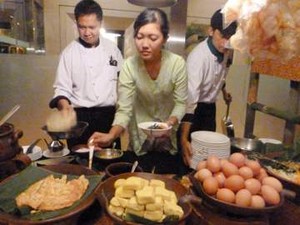 Yuk, Bukber di Pasar Senggol!