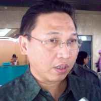 Gelap-gelapan, Menteri ESDM Cari Istrinya di TMP Kalibata