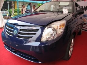 Peluncuran Mobil Nasional Esemka Tidak Jelas