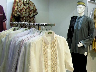 Berburu Baju Muslim di Famos FO