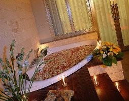 Hotel Golden Flower