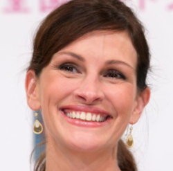 Julia Roberts Memeluk Hindu Bukan Karena Eat Pray Love