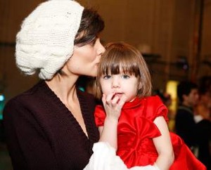 Suri Cruise Tunjukkan Bakat Fashionnya