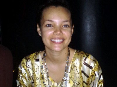Dewi Sandra Nan Ekspresif