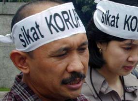 Teten: Cabut Aturan Pemberian Remisi & Grasi Bagi Koruptor
