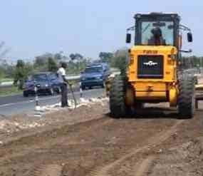 Pemprov Pastikan Perbaikan Jalan di Malang Selesai H-7