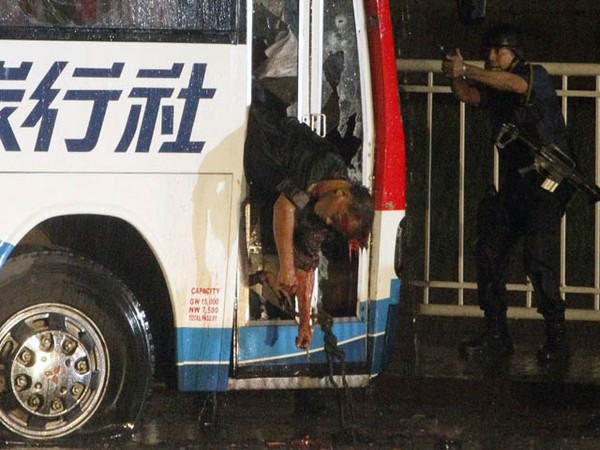 Penyanderaan Berakhir, 8 Turis Tewas