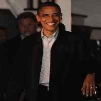 Cuaca Buruk, Liburan Obama Diisi dengan Main Scrabble & Baca Buku