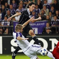 Partizan Lolos Lewat Adu Penalti