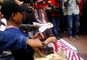 KBRI Imbau Warga Malaysia Abaikan Kelompok Bendera