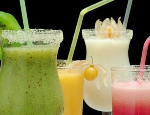 Cegah Keriput dengan Minum Jus Buah