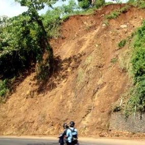 Titik Longsor Masih Bisa Diperbaiki Sebelum Musim Mudik