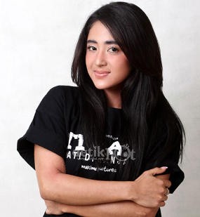 Main Film, Dewi Persik Stres Kalau Tak Bisa Goyang
