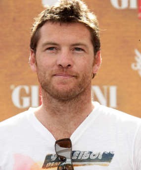 Sam Worthington Siap Tunjukkan Kemampuannya Berselancar