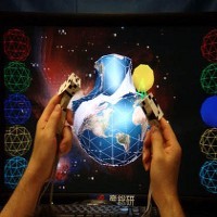 Jepang Ciptakan TV 3D yang Bisa Dicubit  