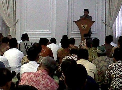 Boediono Bukber Pegawai Setwapres 