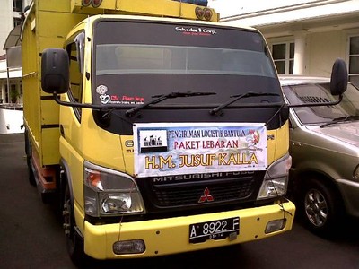 JK Bagi-bagi Paket Lebaran