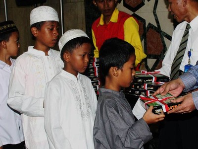 Santunan untuk Anak Yatim
