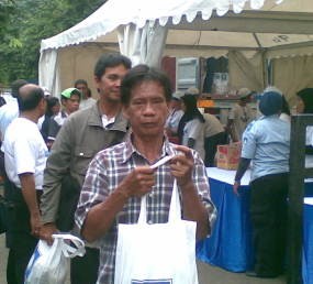 Peringati HUT ke-12, PAN Bagi-bagi 20 Ribu Sembako Gratis