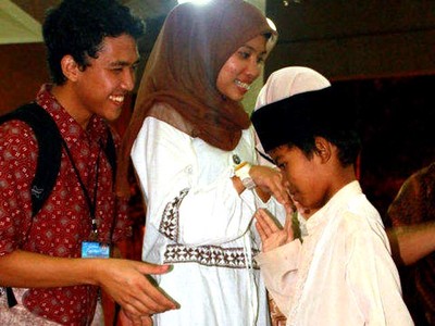 Anak Yatim Malaysia Terima Santunan