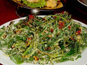 Kangkung, Tetapi Mak Nyuss!