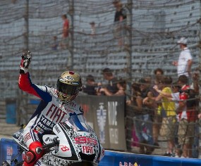 Lorenzo: Seperti Menunggangi Motor 250cc