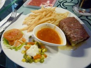 Ngegame Seru Ditemani Mexican Meatloaf